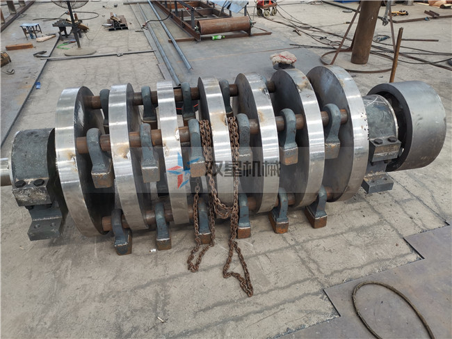 <a href='http://xmm04.cn/psxl/4.html' target='_blank'><span>廢鋼破碎機(jī)</span></a><a href='http://xmm04.cn/scxc/1572.html' target='_blank'><span>錘頭</span></a>