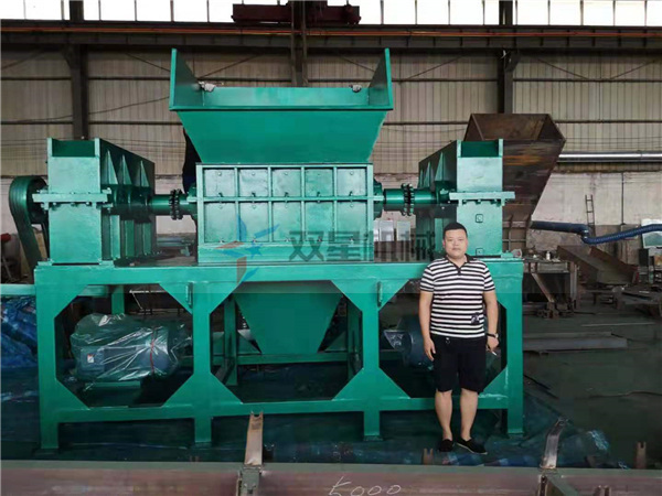 金屬撕碎機(jī)可以用來(lái)干什么？金屬撕碎機(jī)零部件都有哪些？